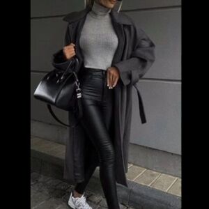 Leather pants‎